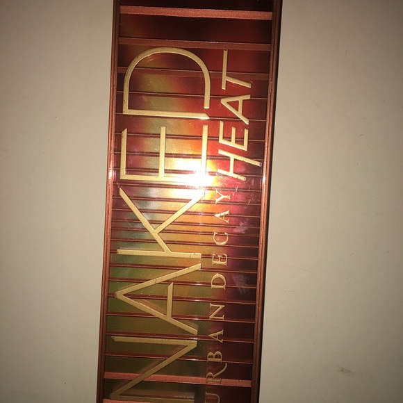 Eyeshadow pallets! - Picture 6 of 8